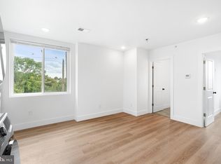 929 N 40th St #E, Philadelphia, PA 19104