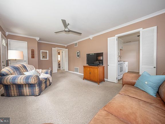 4th image of 503 Carlisle Ave