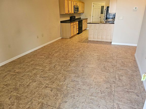 3rd image of 1005 N Bryan Ave APT D