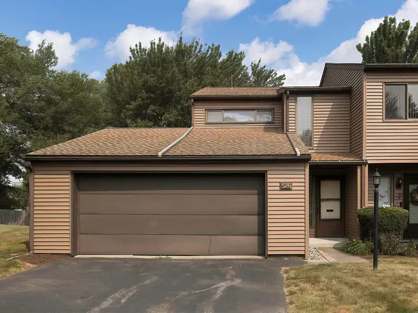 526 Montroyale Dr, Erie, PA 16504