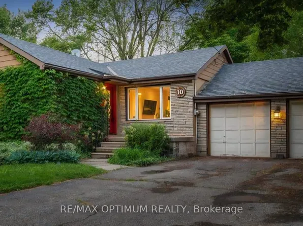 10 Fern St, Brampton, ON L6Y 1X2