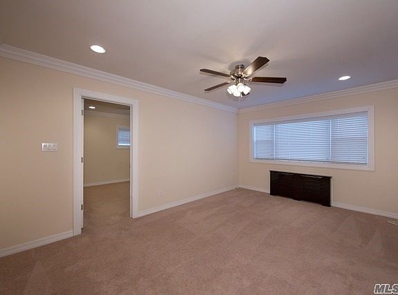 3rd image of 717 Conklin St APT 2