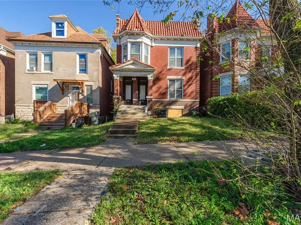 5973 Page Blvd, Saint Louis, MO 63112