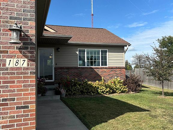 3rd image of 187 Northwood Ln