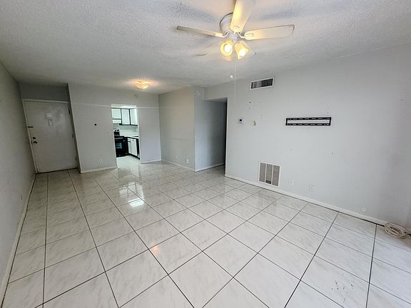 4th image of 632 NW 13th Street #0180