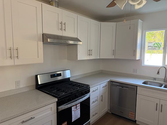 2nd image of 5132 Topanga Canyon Blvd #5134