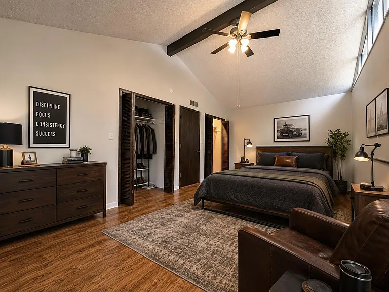 412 Breezy Ln #1 — Photo 11