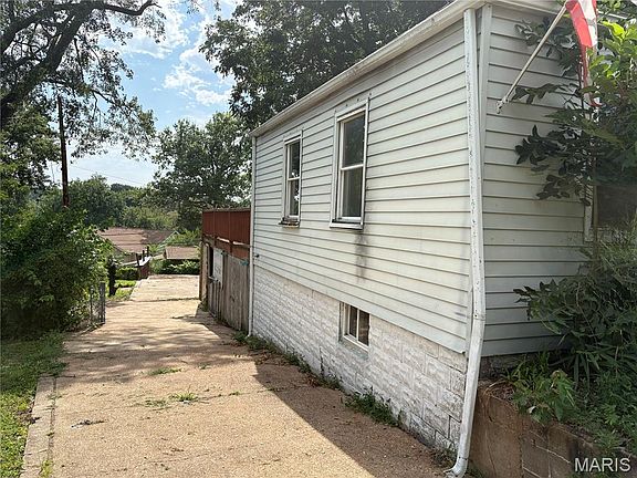 2nd image of 3419 Westridge Ln