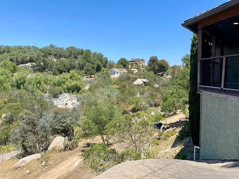 2761 Joan Ln — Photo 76