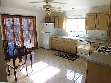 2nd image of 659 Gramatan Ave #1