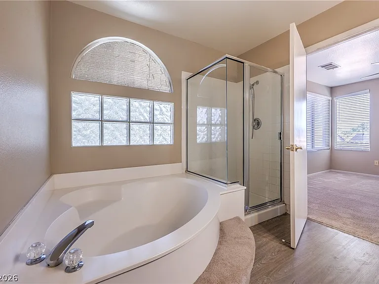 10035 Daybreak Dew Ct — Photo 24