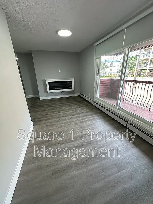 2 bed, 1.0 bath, $1,500 — Photo 2