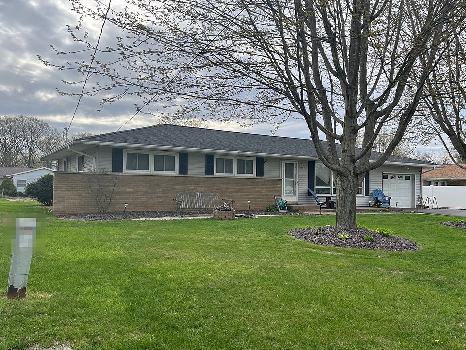 218 Illini Dr, East Peoria, IL 61611 Zillow