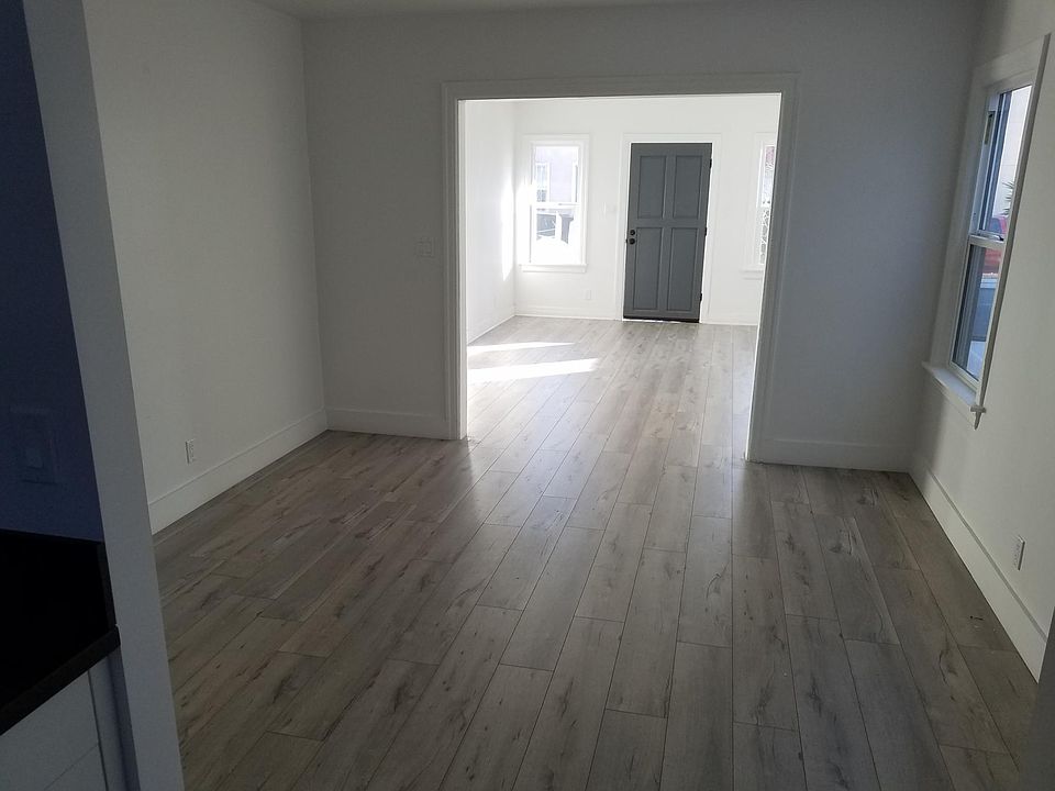 Dining room and leaving room