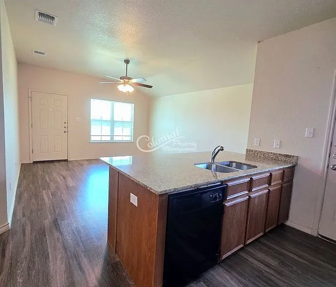 3316 Stonewall Dr #B — Photo 5
