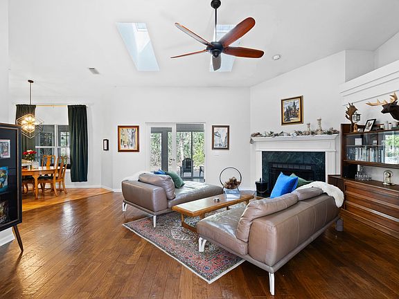 5th image of 5024 NW 75th Ln