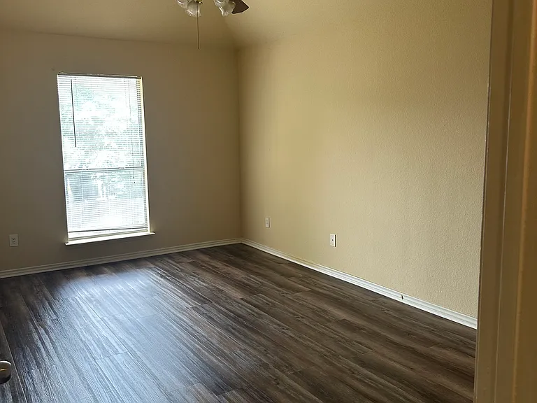 Large bedroom