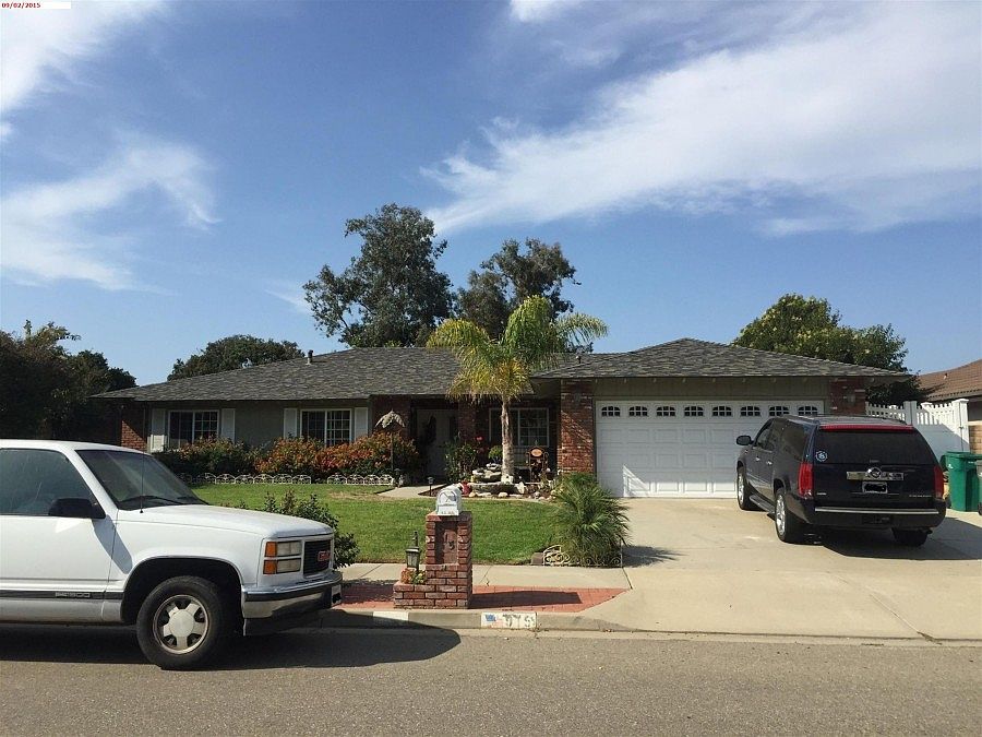 1st image of 915 Amethyst Dr