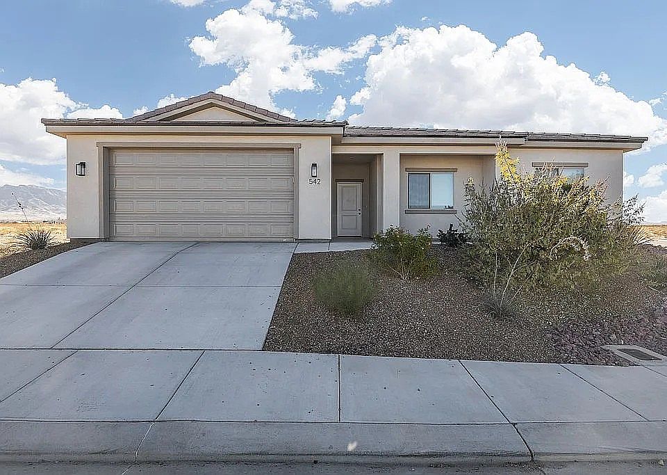 1st image of 542 E River View Dr