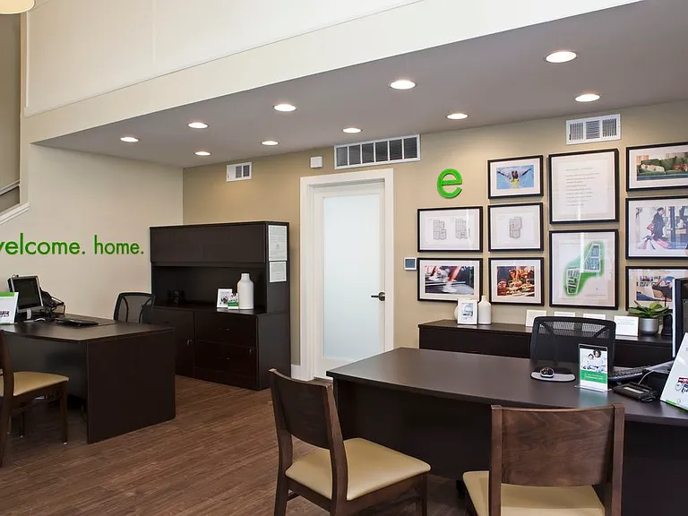 Leasing Center