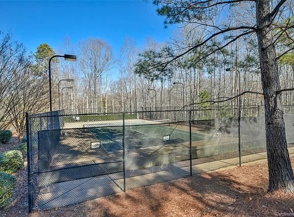 4th image of 2210 Capes Cove Dr