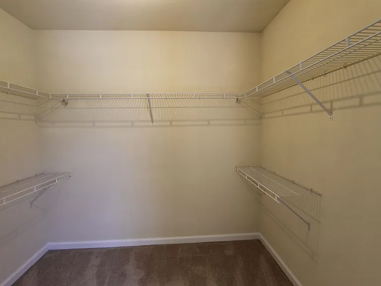 316 Ross Ct — Photo 34