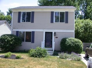 2723 Southlawn St, Ypsilanti, MI 48197