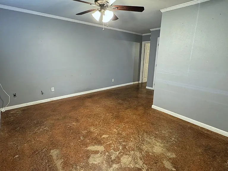 211 Hodge St #105 — Photo 6