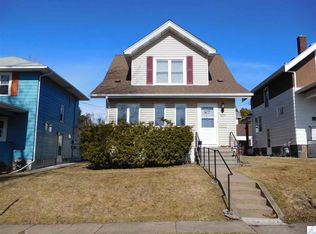 1827 E 10th St, Duluth, MN 55812