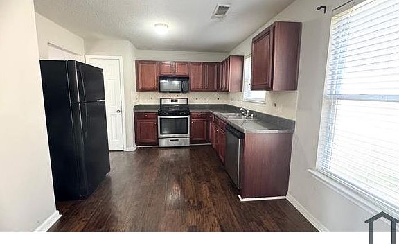 3rd image of 4730 Heather Mill Trce