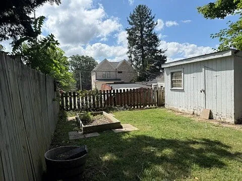 1404 Winter Ave — Photo 1