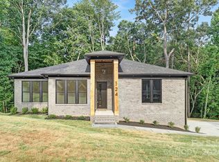 124 Miss Ellie Ln, Gastonia, NC 28056