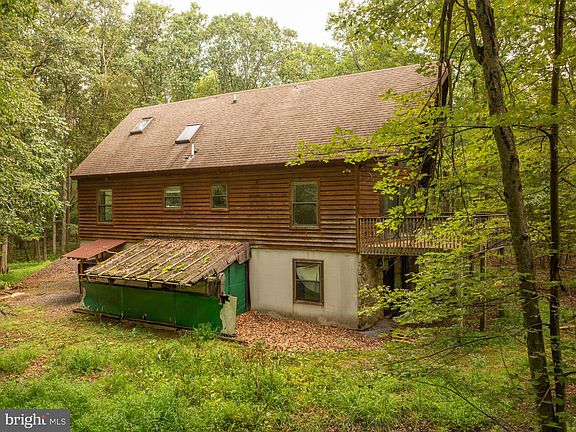 4th image of 276 Hines Dr