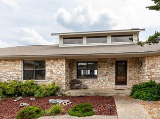 147 Crockett Dr, Kerrville, TX 78028