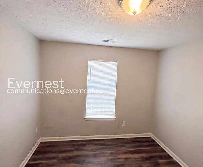 204 Tara Ct — Photo 26