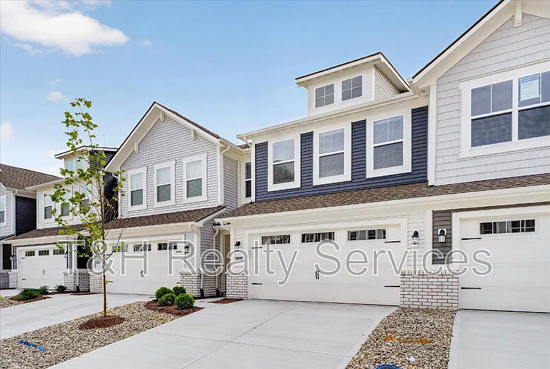 3 bed, 2.5 bath, 1793 sqft, $2,250 — Photo 3
