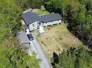 14 Shady Vista Dr, Halifax, NS B3T 1V3