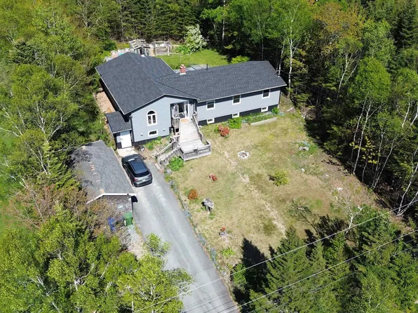 14 Shady Vista Dr, Halifax, NS B3T 1V3