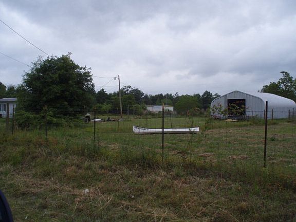 3rd image of 9 Karly Dr