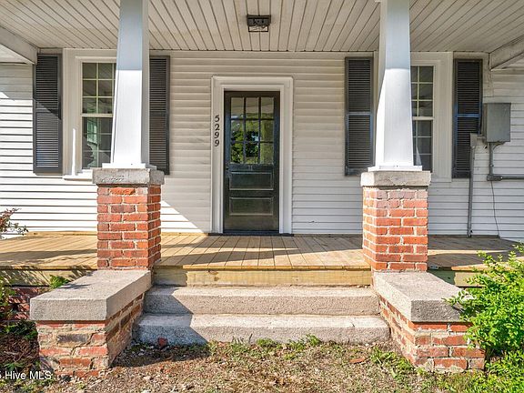 3rd image of 5299 Momeyer Way