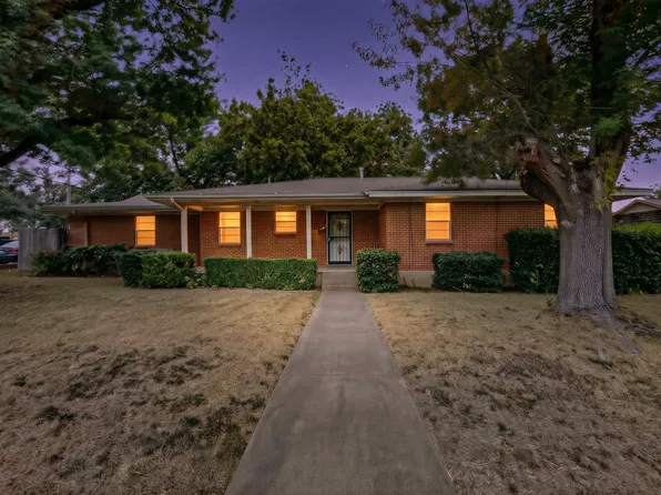 101 Spinner Cir, Desoto, TX 75115