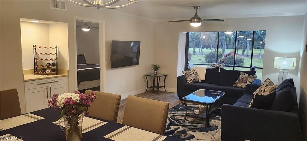 440 Fox Haven Dr — Photo 3