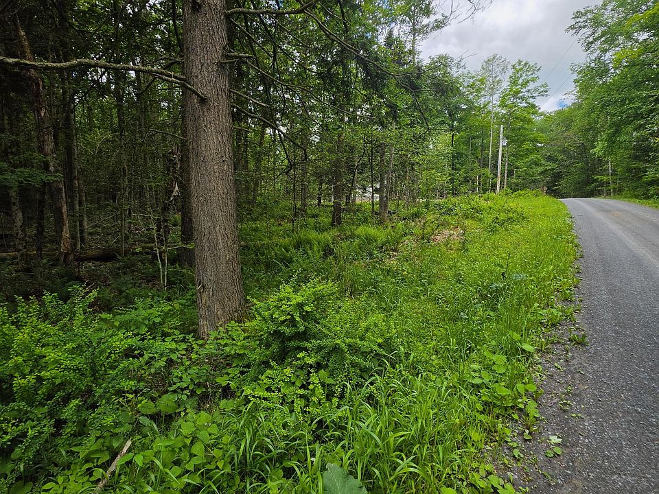 1st image of 23 Wooded Ln