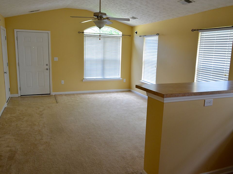 1st image of 152 Palmer Dr