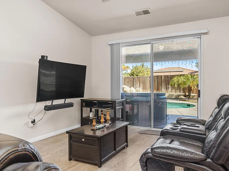 Verona Dr — Photo 8
