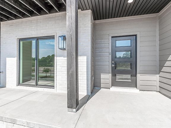 4th image of 225 Country Club Pkwy #43