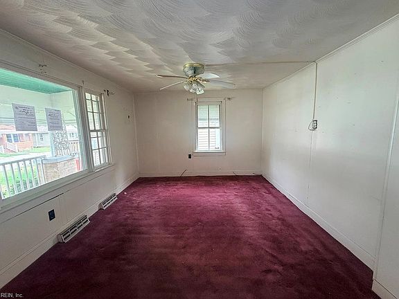 3rd image of 825 Kilby Ave