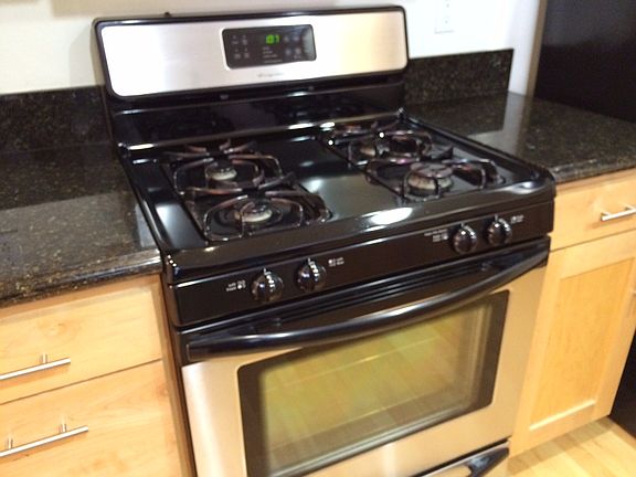 3rd image of 10901 Whipple St APT 319