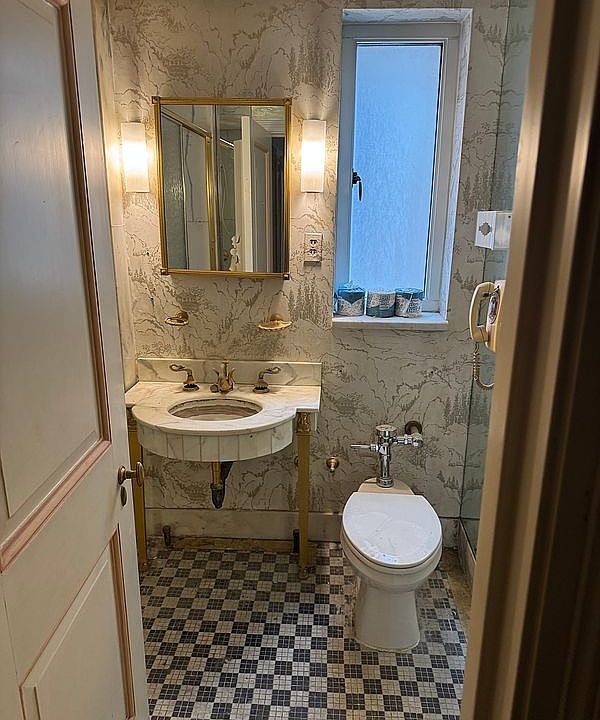 1st image of 150 Central Park S #1210