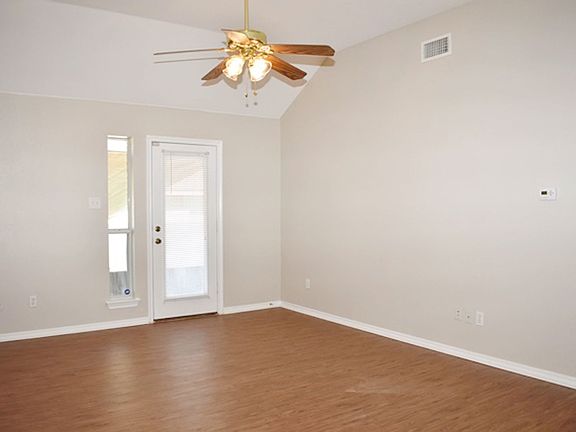2nd image of 752-764 Stribling Cir #756